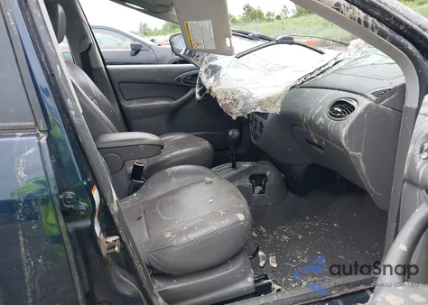 2004 Ford Focus Zx5 из США, поврежденный, VIN 3FAHP37Z84R121214